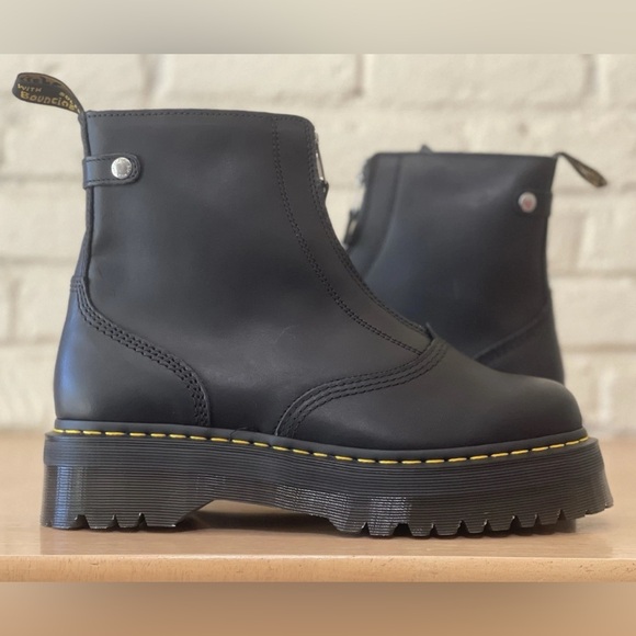New Dr Martens Jetta Boots Mens sz 10 , Wmns Sz 11 Zipper Black Doc Marten's - Picture 1 of 11